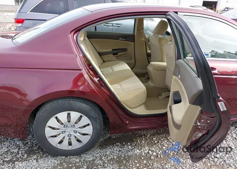 2009 Honda Accord 2.4 Lx z USA, uszkodzony, nr VIN JHMCP26359C017182